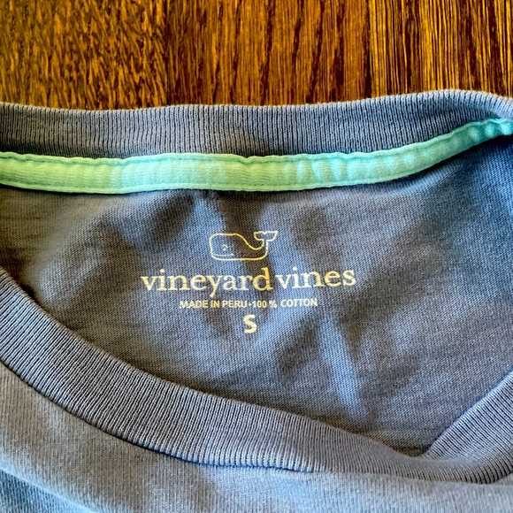 Men’s Small Vineyard Vines LS Shirt - Picture 3 of 3